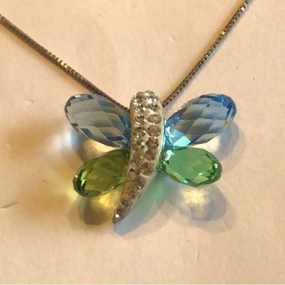 925 AU Sterling Silver Vintage Blue & Green CZ Gem Stone Butterfly necklace - Picture 2 of 5